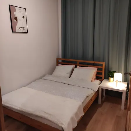 Daire Apartament W Kamienicy